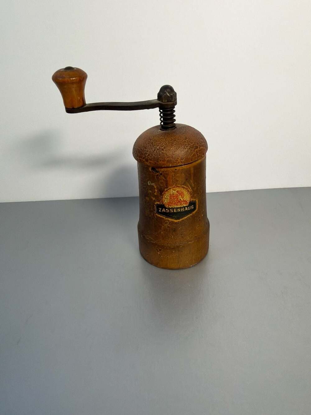 Vintage Zassenhaus Wood Hand Crank Pepper‎ Mill Grinder 4" Made in Germany